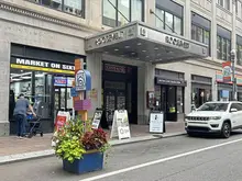 Police investigate weekend assault by group of teens in Downtown Pittsburgh 7-Eleven