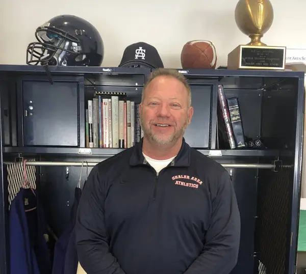 Shaler Area’s athletic director bows out after 11 years