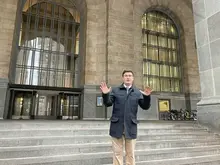 O’Connor tours Downtown with an eye to fixing it up