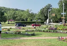 Green thumbs, novice plant growers welcome to annual Garden in the Park