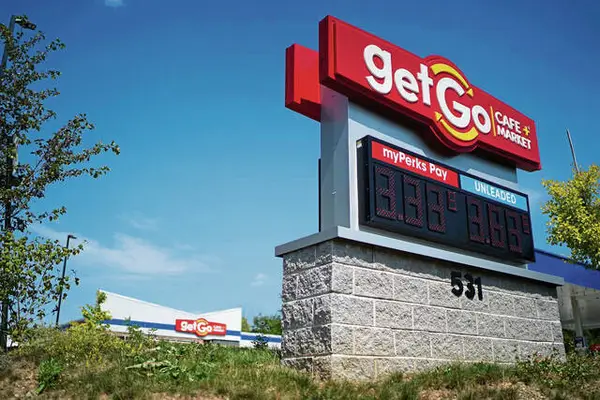 Giant Eagle’s sale of GetGo repositions the company amid growing competition in the grocery industry, experts say