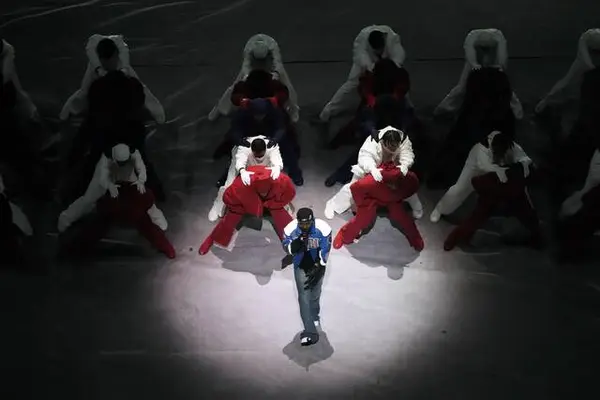 Kendrick Lamar Super Bowl Time Live Review: Kendrick Lamar Brings