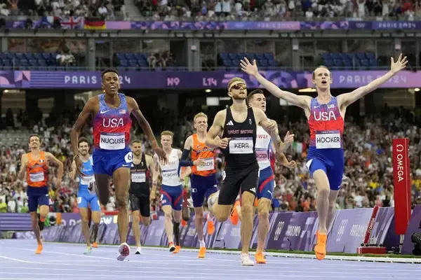 American Cole Hocker pulls Olympic shocker in men's 1,500; Gabby