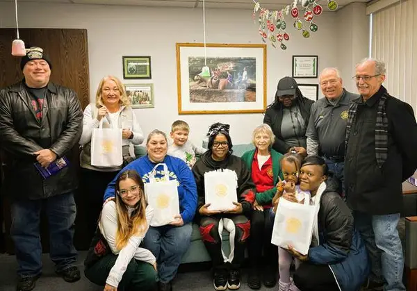 Turtle Creek Valley Rotary provides essentials for 5 families thanks to donation from district office