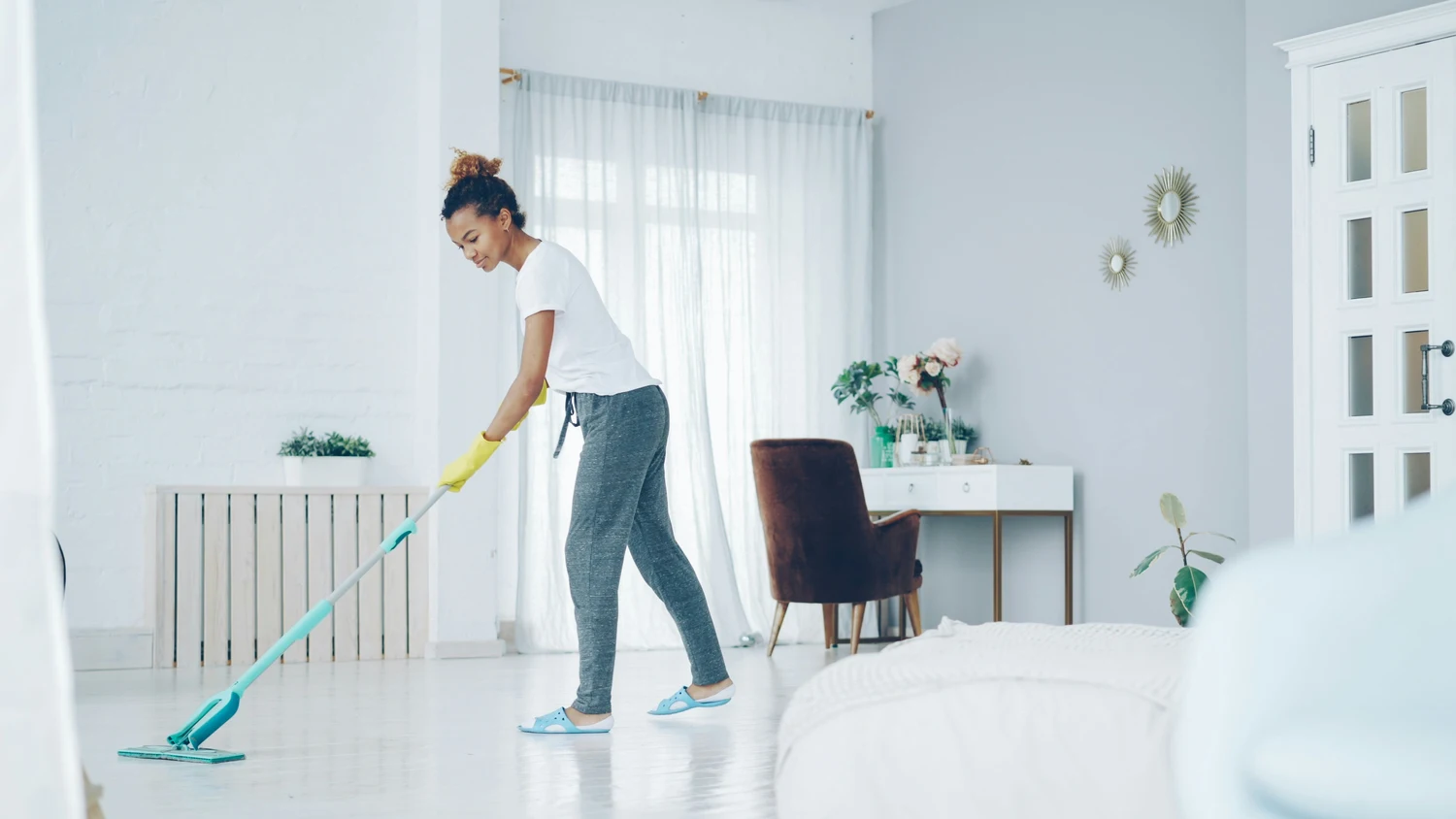 How to Create an Eco-Friendly Cleaning Routine That Saves Time and Money