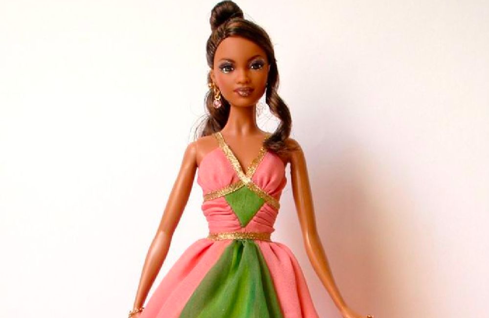 Barbie Alpha Kappa Alpha centenaria