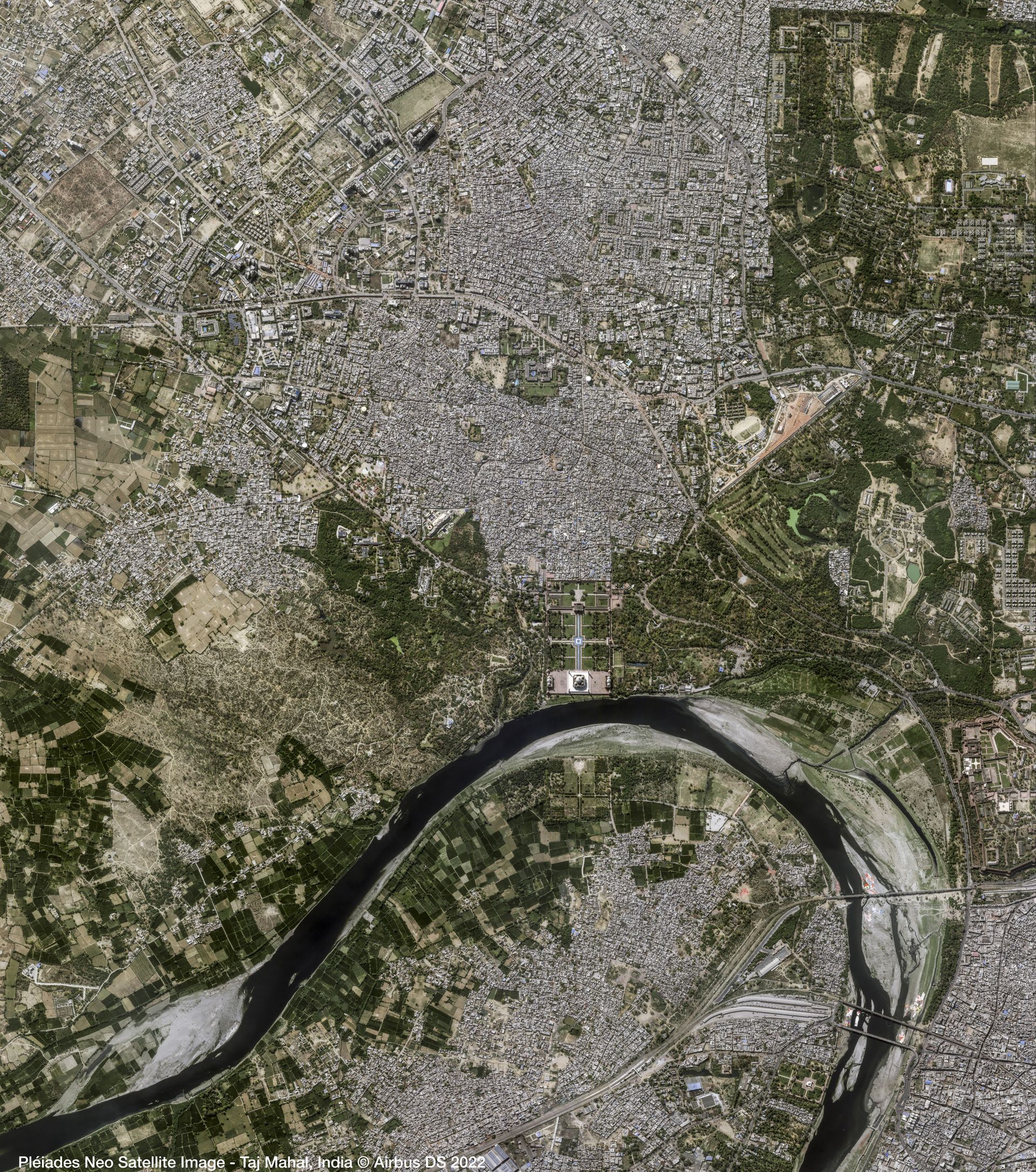 Taj Mahal Satellite image from Pléiades Neo thumbnail
