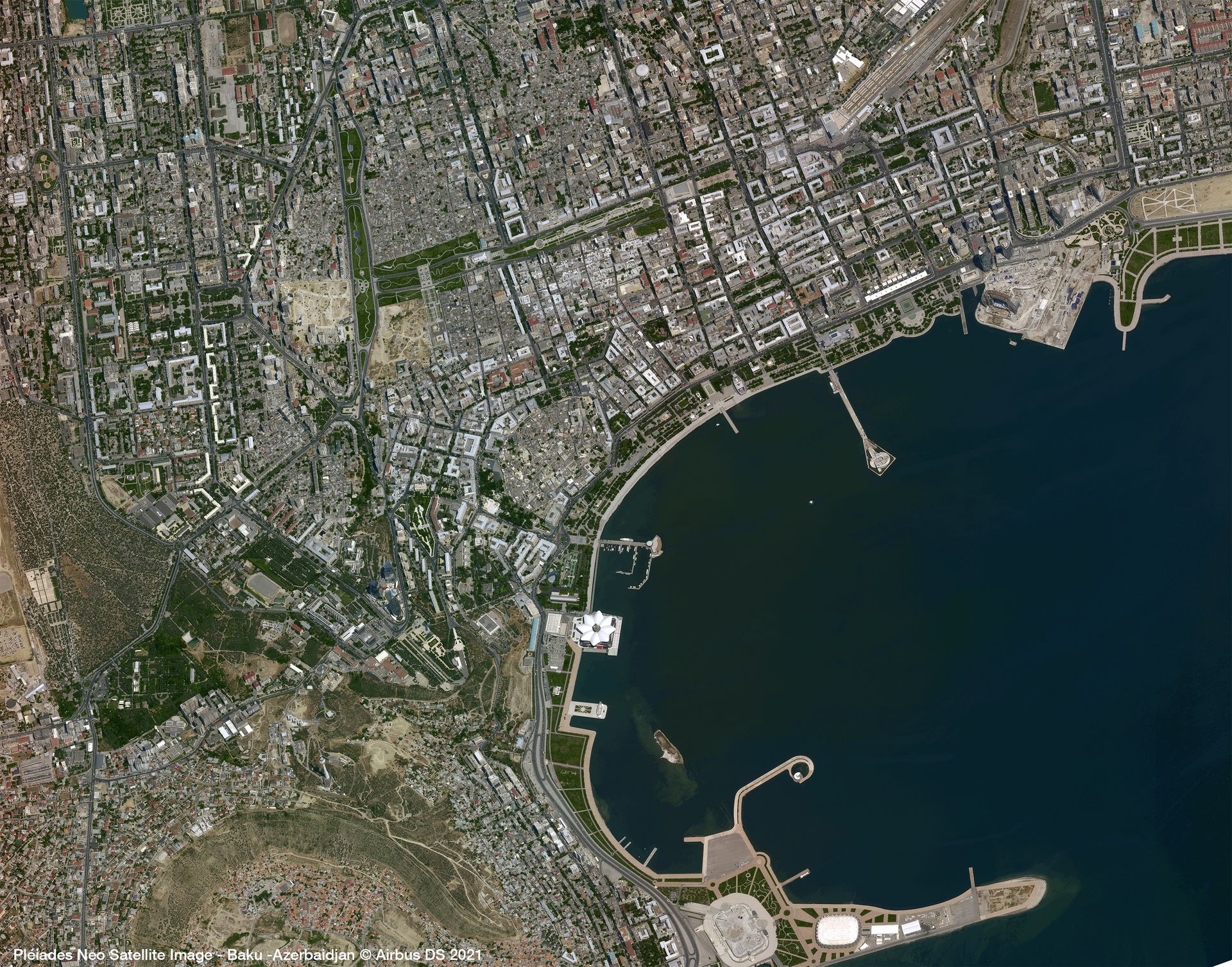Baku Satellite image from Pléiades Neo thumbnail