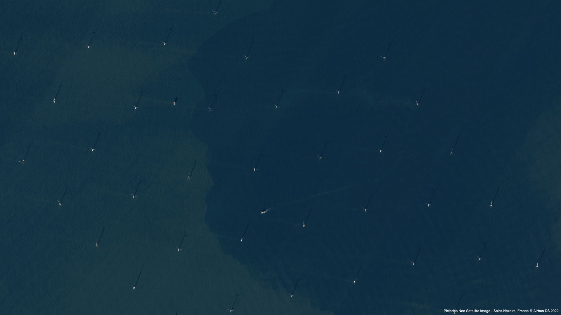 Wind Farm off Saint-Nazaire Satellite image from Pléiades Neo thumbnail
