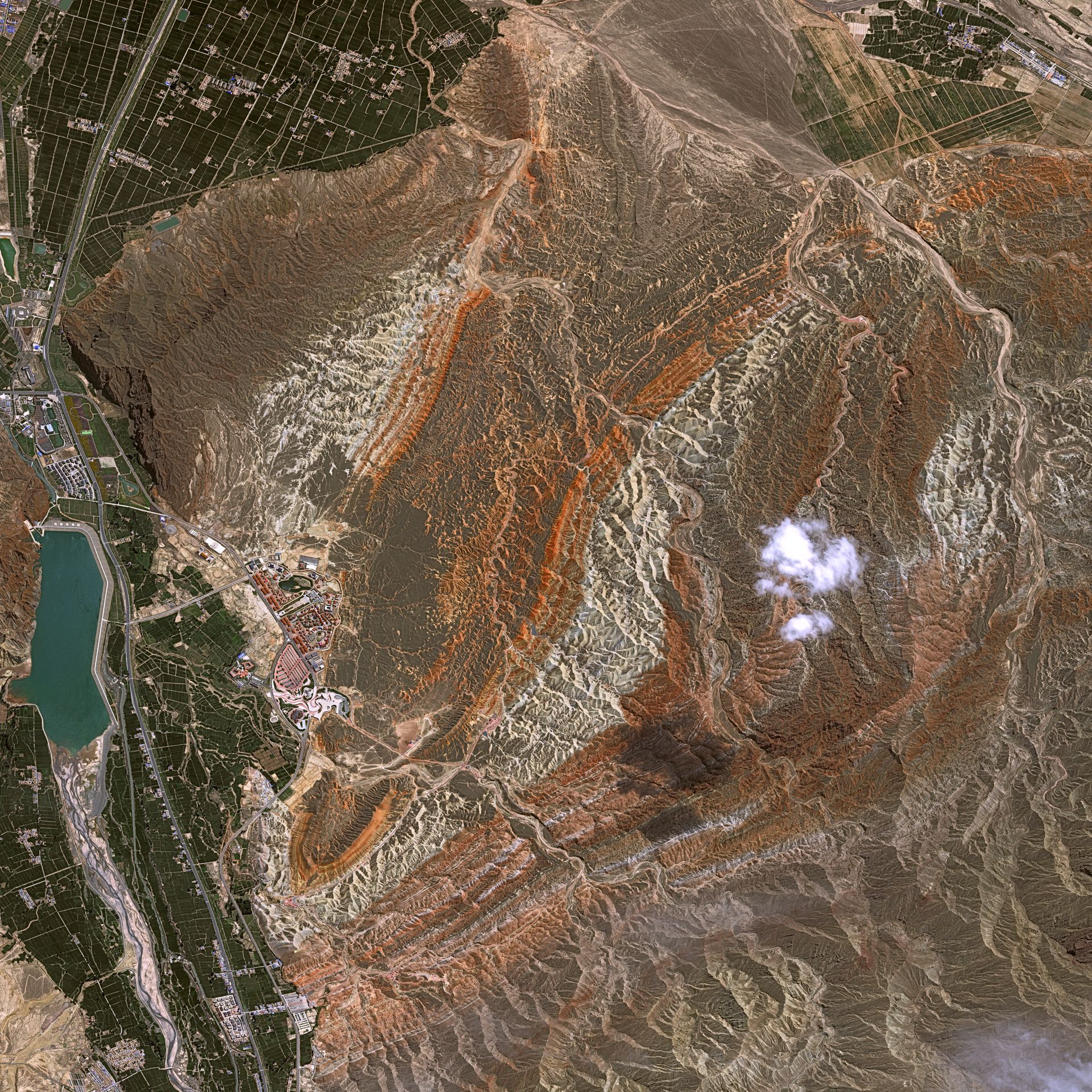 Zhangye National Geopark, China Very High-Resolution Satellite Image thumbnail
