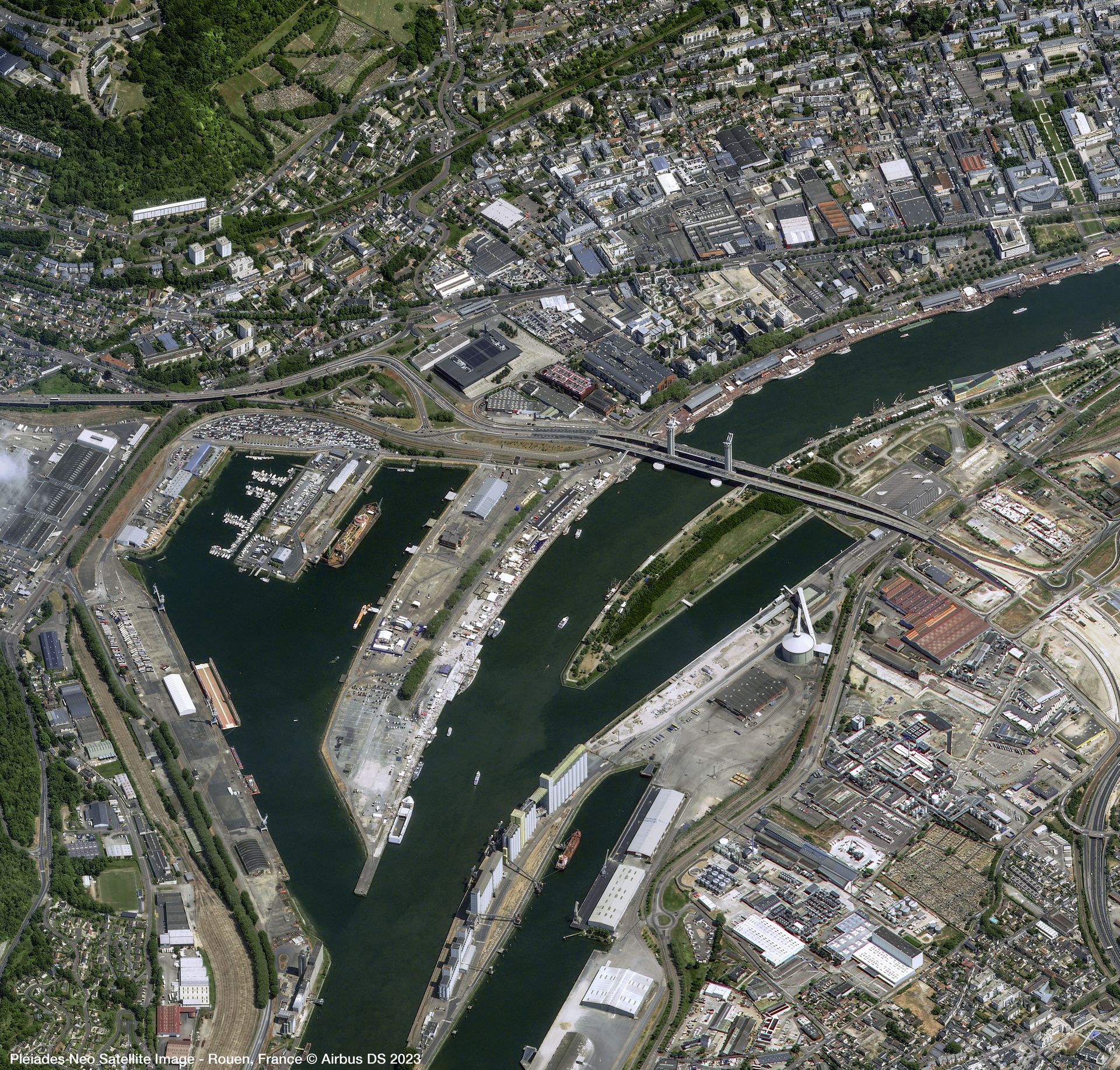 Rouen, Normandy Satellite image from Pléiades Neo thumbnail