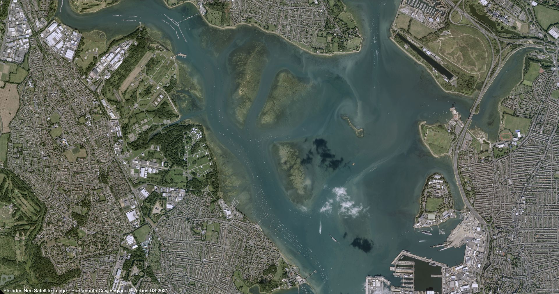Portsmouth City, England Satellite image from Pléiades Neo thumbnail