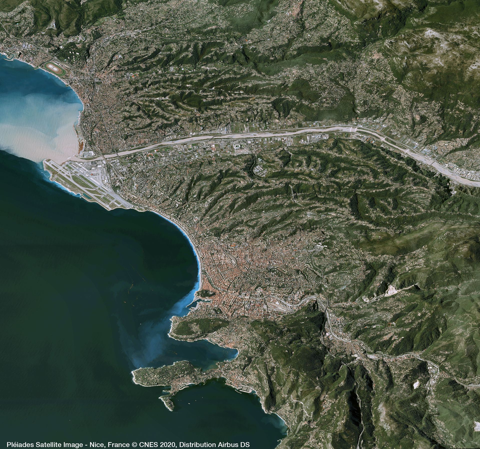 Floods of the Vesubie, Roquebillière Satellite image from Pléiades thumbnail