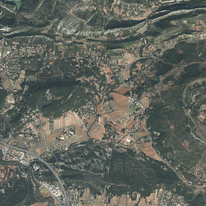 Sample satellite Imagery Elevation4 - Sainte-Victoire, France Sample satellite Imagery Elevation4 - Sainte-Victoire, France