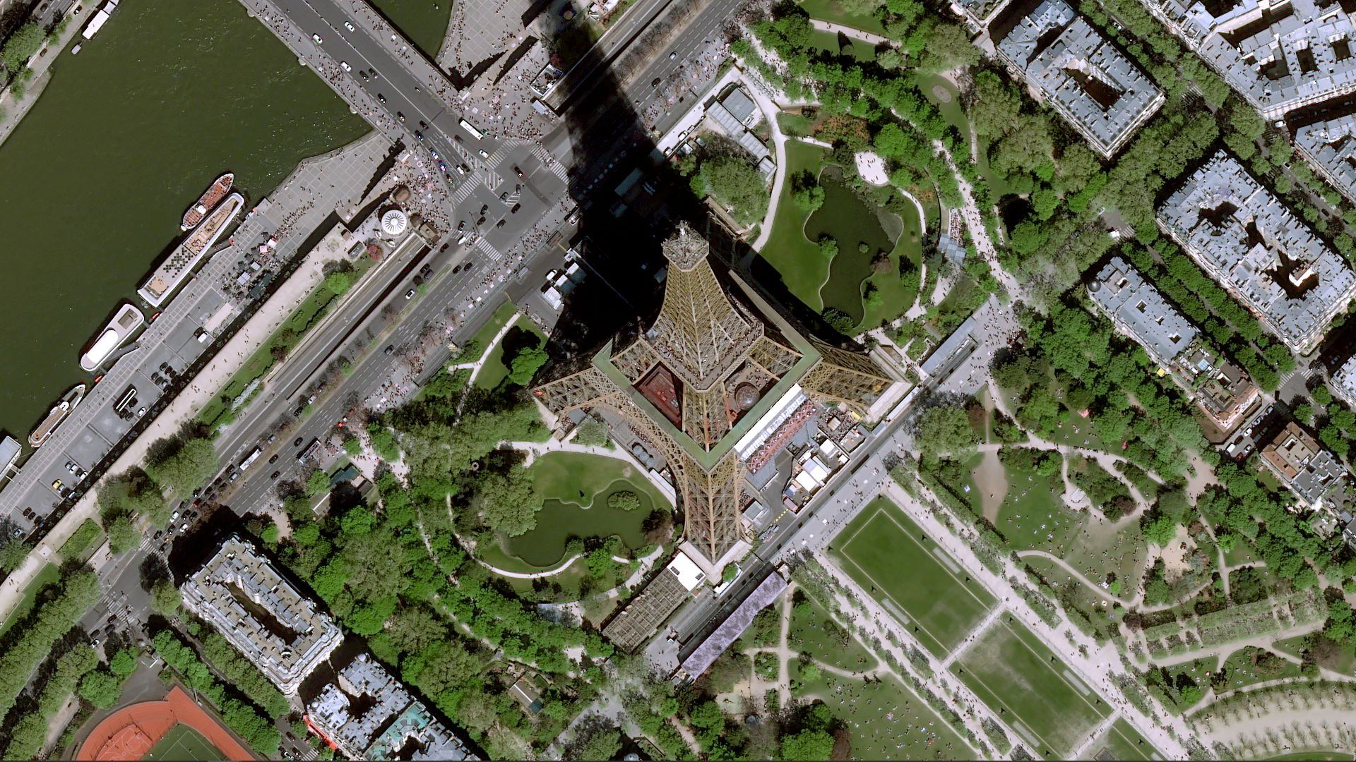 France_Paris_PNeo4_20220416_TourEiffel.jpg