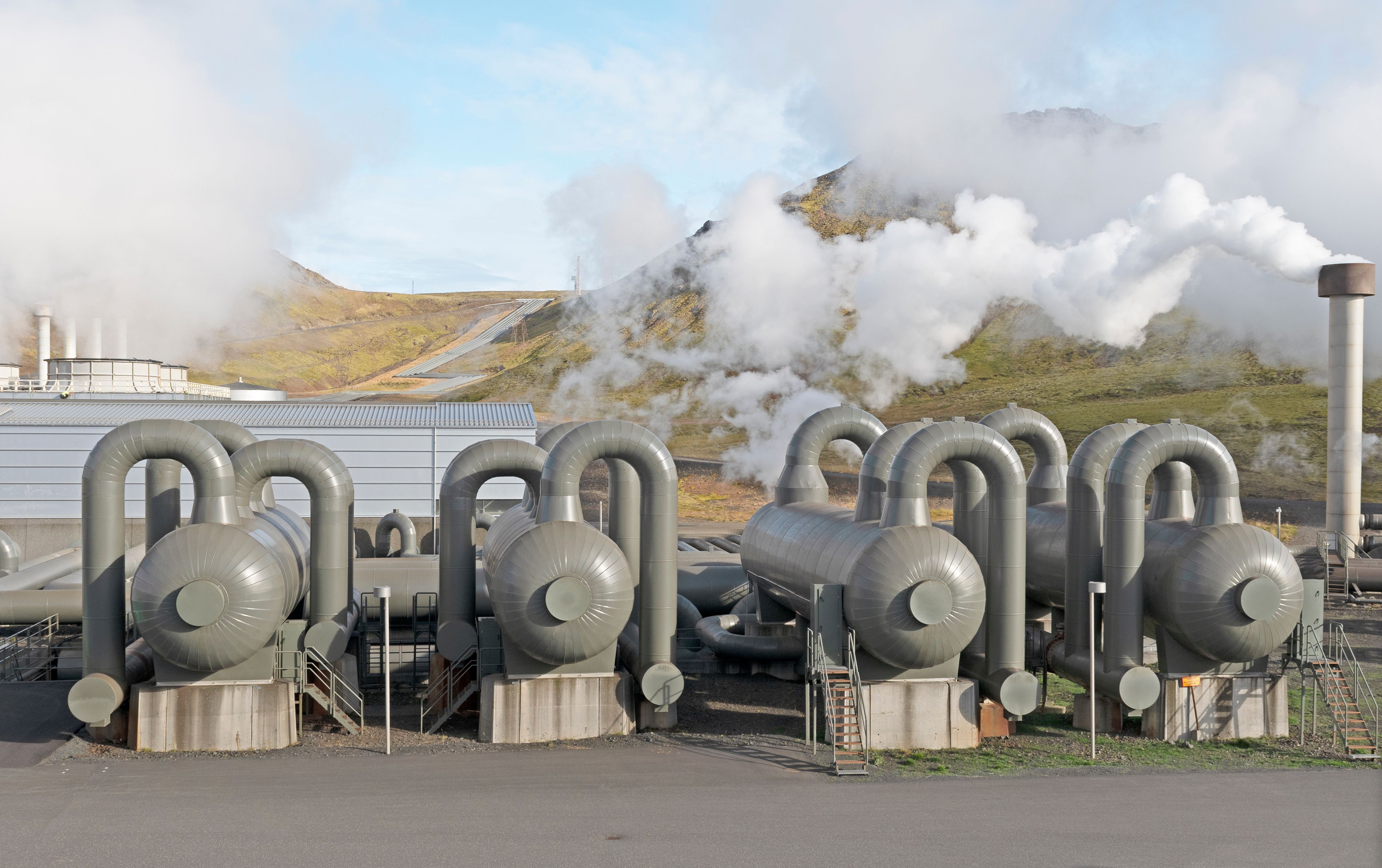 geothermal energy plant.jpeg