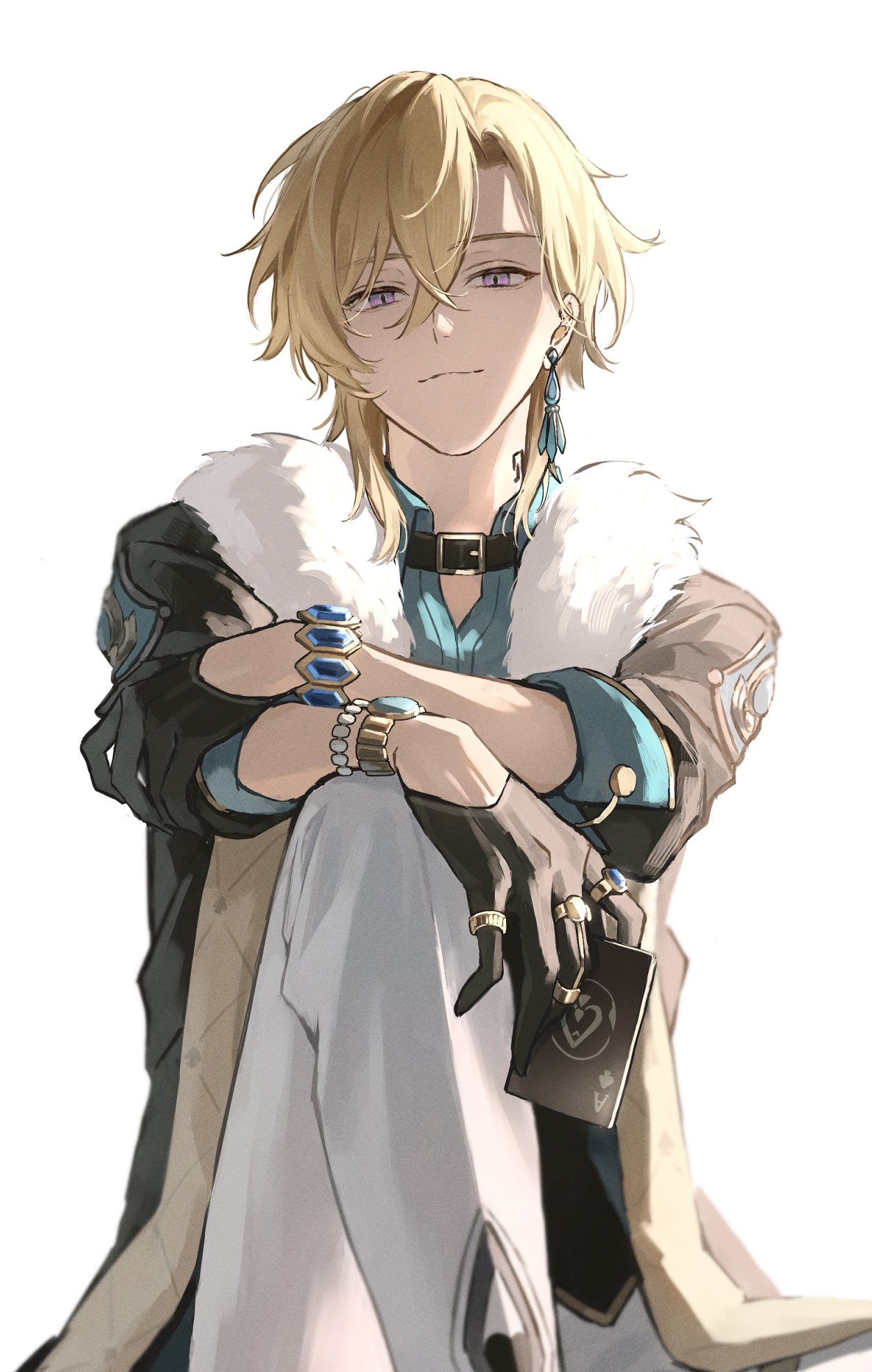 the image is a digital fan art illustration of an animestyle boy, possibly inspired by genshin impact. he has long blonde hair, purple eyes, and is wearing a variety of accessories, including earrings, a necklace, rings, and bracelets. he is sitting with his arms crossed, wearing a coat and white pants. he holds a playing card in his hands. the art style is soft and detailed, with a focus on the character's expression and attire. the background is a simple white, emphasizing the character.