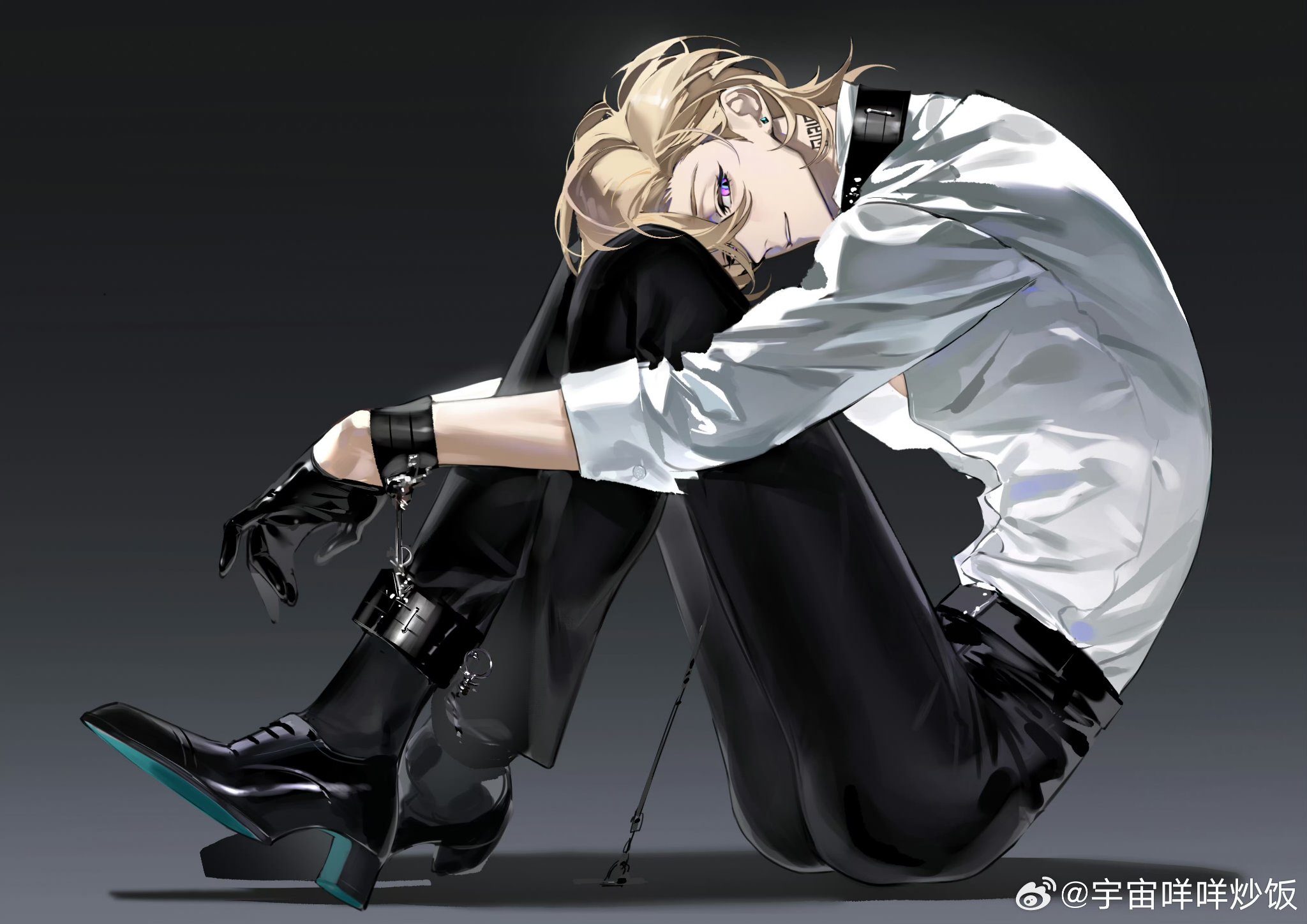 the image is a digital painting or illustration of an animestyle male character.  he has blond hair, purple eyes, and is dressed in a white longsleeved shirt, black pants, and black shoes.  he's wearing black gloves and cuffs with chains attached, giving off a stylish and slightly rebellious look. the character is sitting on the ground with his knees bent, leaning forward slightly.  the background is a dark gray, and the overall style is detailed and realistic in its rendering of light and shadow. the image has a sophisticated, almost melancholic, atmosphere.