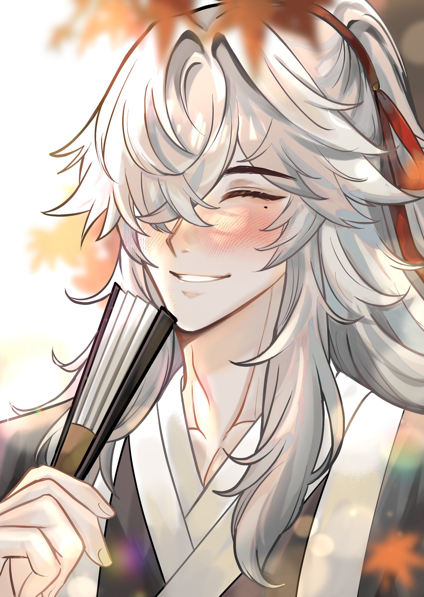 the image depicts a handsome young man with long white hair, wearing a traditional japanese kimono. he is smiling with a blush on his cheeks, holding a fan in his hand. the background is a blur of autumn leaves, suggesting that the man is enjoying the beautiful season. the overall impression is one of peace, gentleness, and happiness.