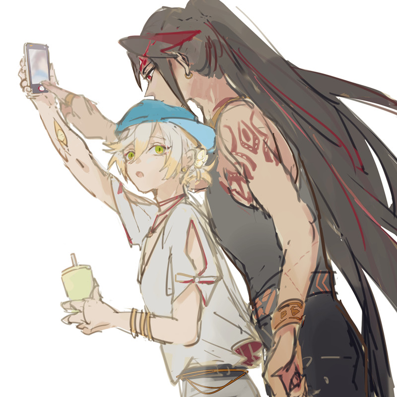 this is a digital drawing of two male anime characters. the character on the left is taking a selfie while the other one is looking at the camera, they are both wearing casual clothes. the character on the left has long white hair and blue eyes. they are wearing a white shirt, a blue hat, and a necklace. the character on the right has long black hair and green eyes. they are wearing a black shirt, a black tank top, and black pants.