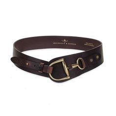 a closeup shot of a brown leather belt with a gold equestrian buckle. the belt is made of highquality leather and has a simple design. the buckle is a classic equestrian style and adds a touch of elegance to the belt. the belt is perfect for any equestrian enthusiast or anyone who wants a stylish and functional accessory.