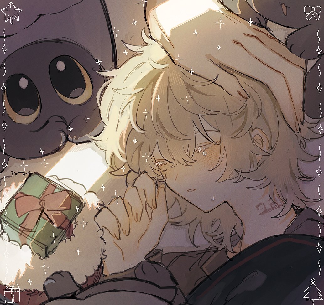 the image is a digital drawing, possibly fanart, in a soft, pastel anime style. it depicts a young blondhaired boy with his eyes closed, seemingly tired or sad. he's resting his head on a hand, while another hand gently holds his.  next to him is a large, plushlike dark purple cat and a small gift with a green ribbon is nestled nearby. the overall atmosphere is cozy and soft, suggestive of a christmas setting with sparkles and warm lighting. the style is highly stylized, with features emphasized for a cute and emotional effect.