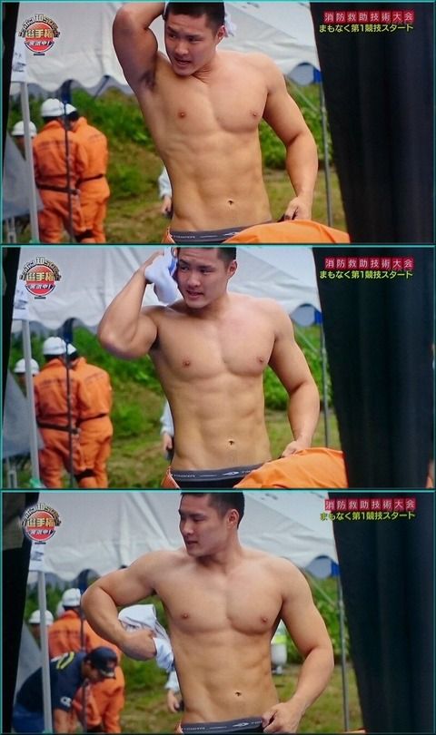 three images of a shirtless man with a muscular physique, wearing a dark grey bathing suit, participating in a competition involving firefighters and a large orange tent in the background. the man is shown wearing a light blue towel around his neck and wiping sweat from his face. the images are labeled with a text in japanese.