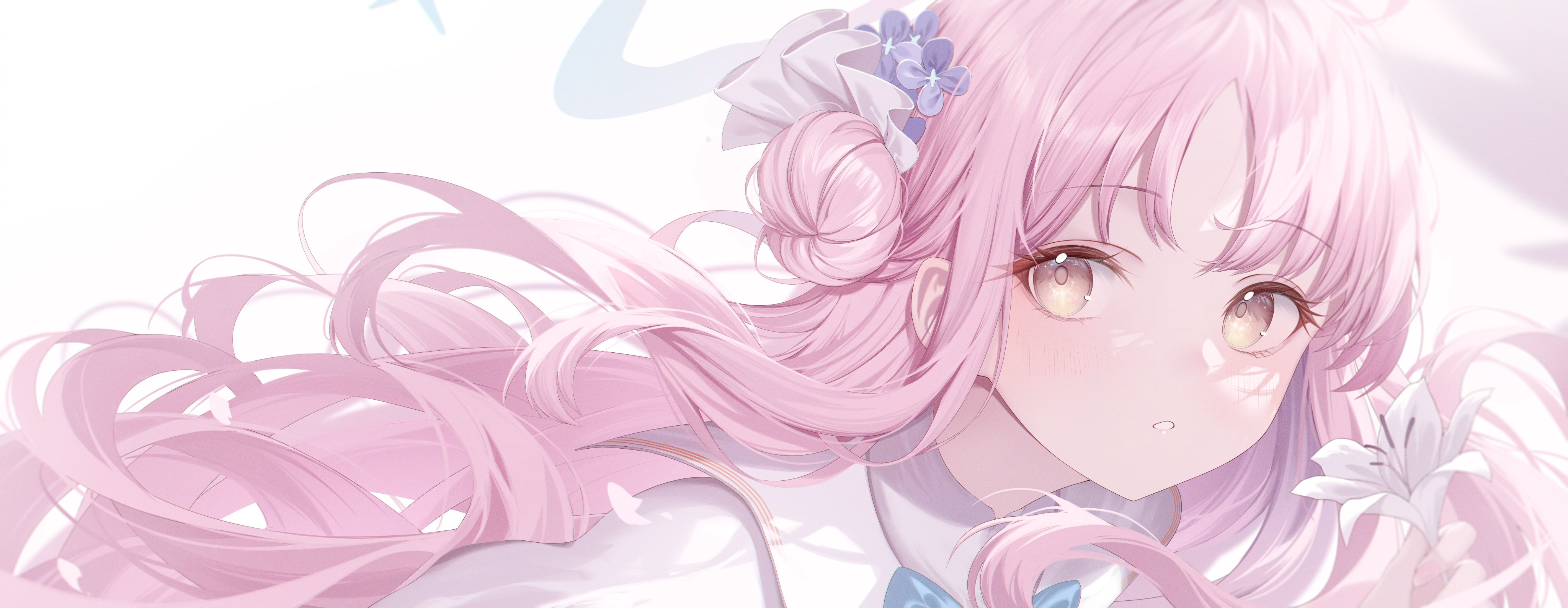 the image is a closeup digital illustration of a cute anime girl.  she has long, flowing pastel pink hair styled in loose buns on either side of her head, adorned with a small crown of blue flowers and a white ribbon.  a white lily is held near her shoulder. her eyes are large and expressive with golden irises, and her skin has a delicate blush. the overall style is soft and dreamy, with pastel colors and a gentle, soft focus. the background is a light, almost white, with subtle hints of blue. the girl has a peaceful, somewhat surprised expression on her face. the art style is reminiscent of a digital painting, showcasing smooth transitions of light and color.