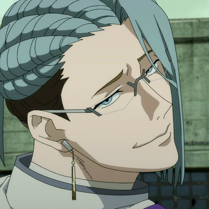a closeup illustration of a male anime character's face. he has a confident and cunning expression, with a slight smirk on his lips and a knowing glint in his light blue eyes, which are framed by rectangular glasses. his hair is styled in an elaborate braided pattern, colored in shades of gray and blue. he wears a single, long earring on his left ear and a highcollared, lightcolored garment. the background suggests an indoor setting. the overall palette uses muted grays and blues, contributing to a cool and calculated aura.