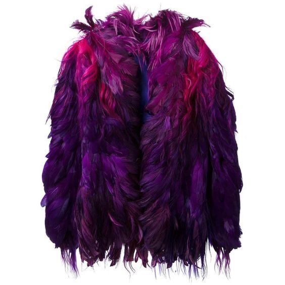 a vibrant purple and pink feather boa is displayed against a white background. the boa has a dense arrangement of feathers and the overall impression is one of luxury and extravagance.
