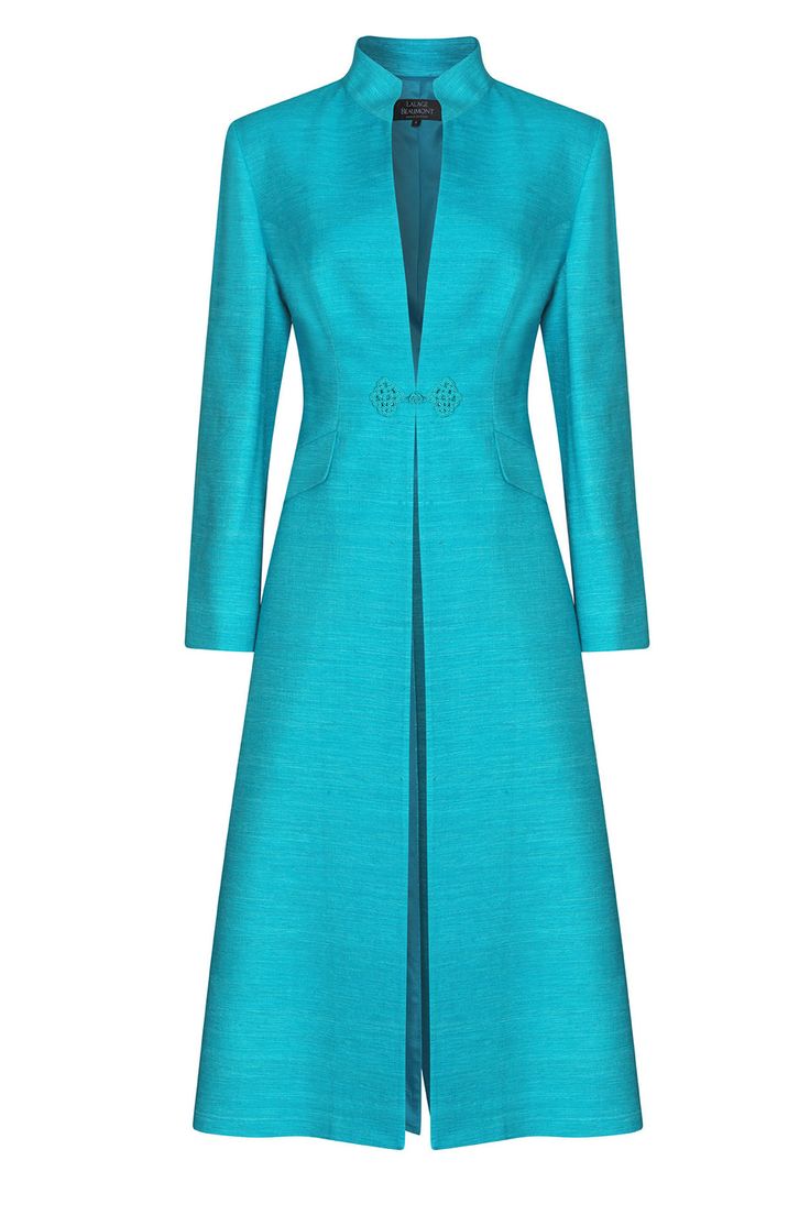 a turquoise women's coat with a collar and a single button. the coat is long and sleeveless, and it has a slim fit. it is a stylish and elegant garment that would be perfect for a formal occasion or a wedding.