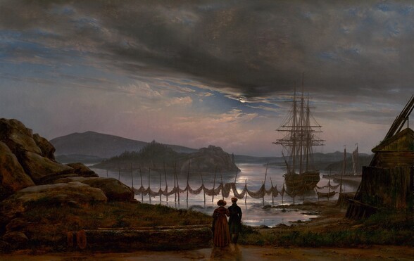 the image is a painting depicting a couple standing on the shore looking out at a harbor at dusk. a large ship is anchored in the water, with fishing nets strung along the shoreline. the sky is filled with dark clouds, and the moon is visible in the background. mountains can be seen in the distance, and rocks and trees are scattered along the coastline. the scene evokes a sense of tranquility and romance.