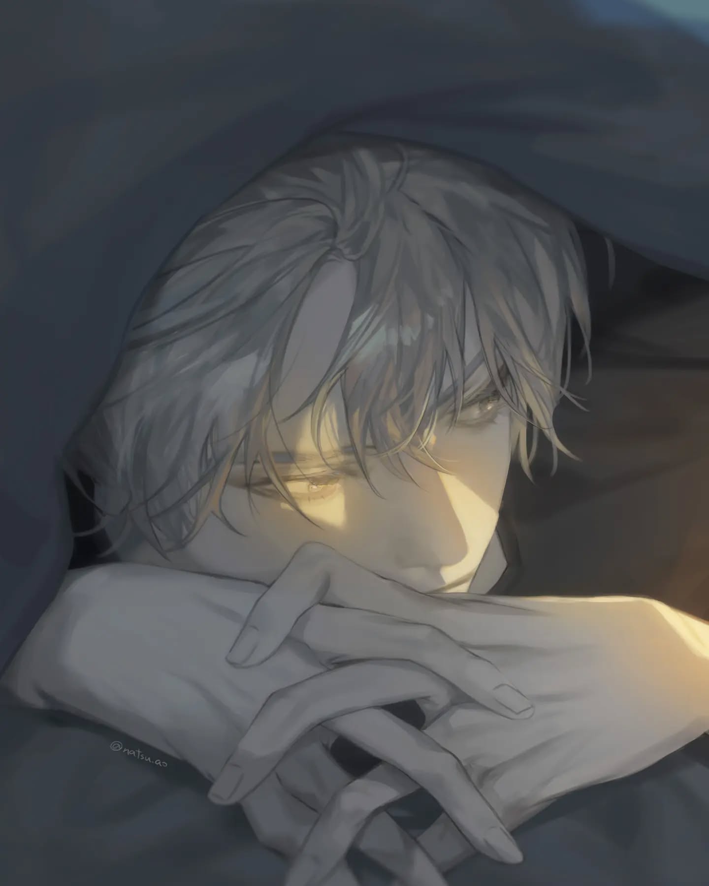 the image is a digital painting or illustration depicting a young animestyle male character. he has long, silver or gray hair and is partially obscured by a dark hood or cloak.  the lighting is soft and muted, with a warm light illuminating his face from above, creating a dramatic contrast against the darker tones of his clothing and surroundings. his hands are clasped together in front of his face, and his expression is one of quiet contemplation or melancholy. the overall mood is serene and introspective, with a sense of mystery and elegance. the artistic style is soft and detailed, with a focus on subtle shading and atmospheric perspective.