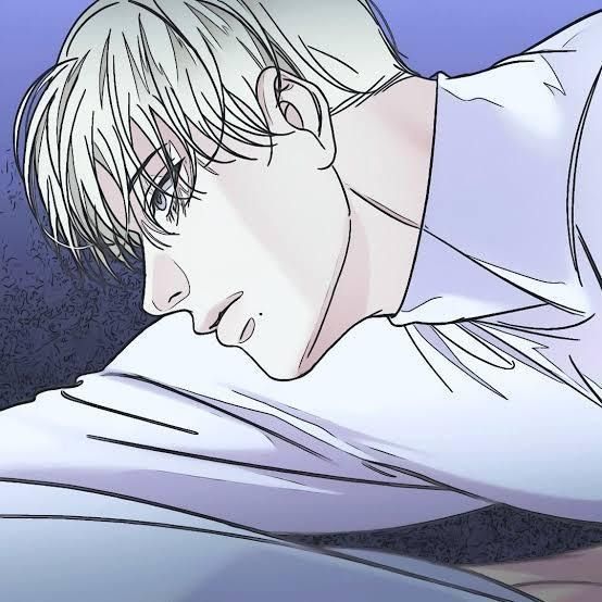 the image is a closeup illustration in a style reminiscent of manhwa (korean comics) or manga. it depicts a young man with short, lightcolored (almost white) hair lying on his side, seemingly asleep or resting. his expression is calm and peaceful. he's dressed in simple, lightcolored clothing. the art style is soft, with delicate lines and light color palettes, creating a serene and tranquil atmosphere. the background is a muted purple. the overall feeling is one of quiet contemplation or peaceful rest.