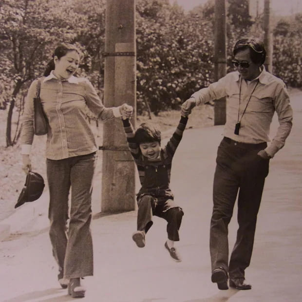 妻・中原早苗さんと息子の健太さんと