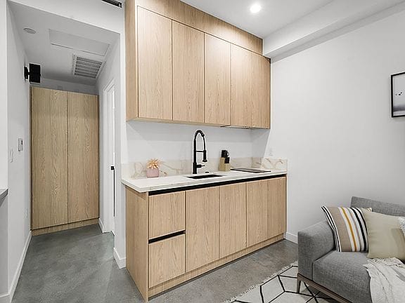 Studio apartment in Mar Vista 6