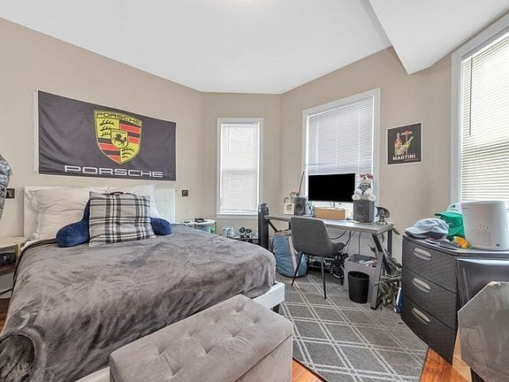 4-bedroom apartment in Mission Hill 5