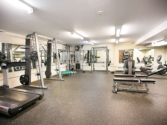 2-bedroom apartment in Long Island City 9