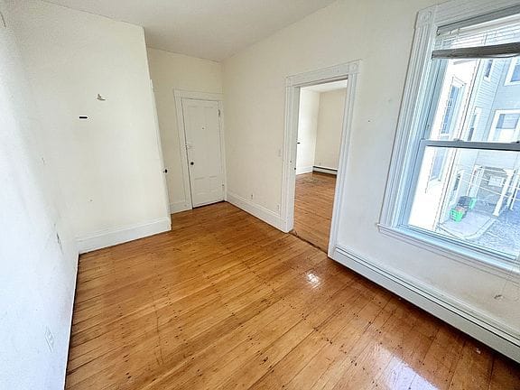 4-bedroom apartment in Mission Hill 2