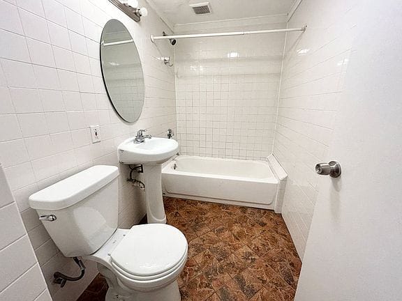 4-bedroom apartment in Mission Hill 3