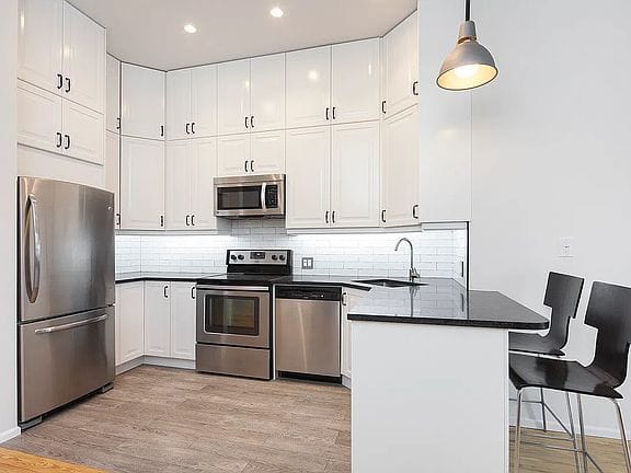 2-bedroom apartment in West Village 3