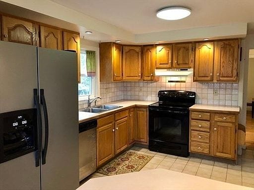 3-bedroom apartment in West Roxbury 5
