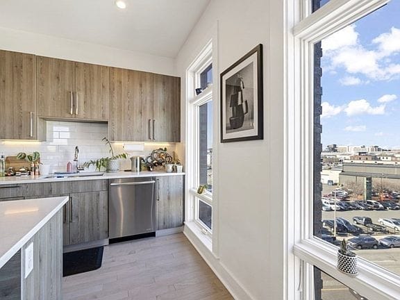 1-bedroom apartment in South Boston 2