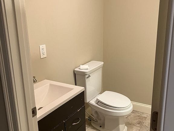 2-bedroom apartment in Dorchester 11