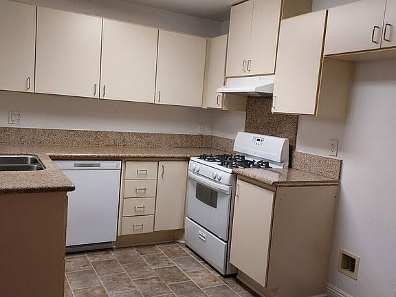 1-bedroom apartment in Tujunga 9