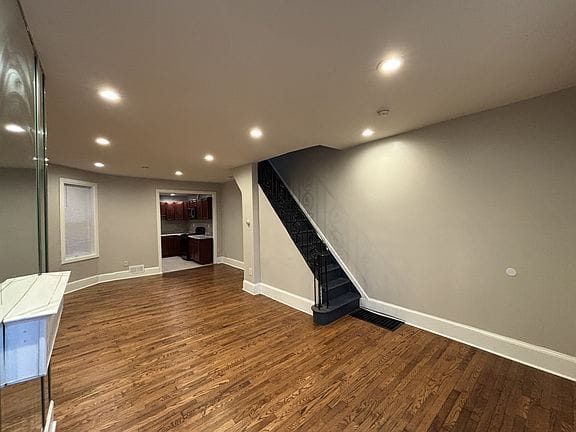 3-bedroom apartment in Harrowgate 2
