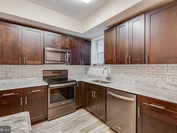 3-bedroom apartment in Hartranft 2