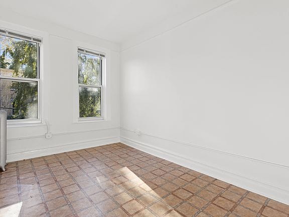 2-bedroom apartment in Sunset Park 8