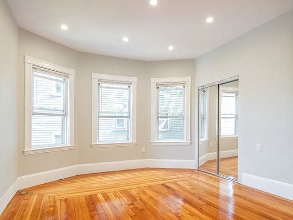 4-bedroom apartment in Jamaica Plain 1