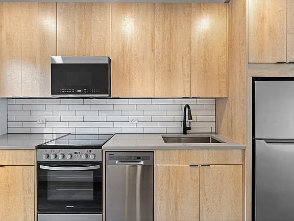 Studio apartment in Spanish Harlem 4
